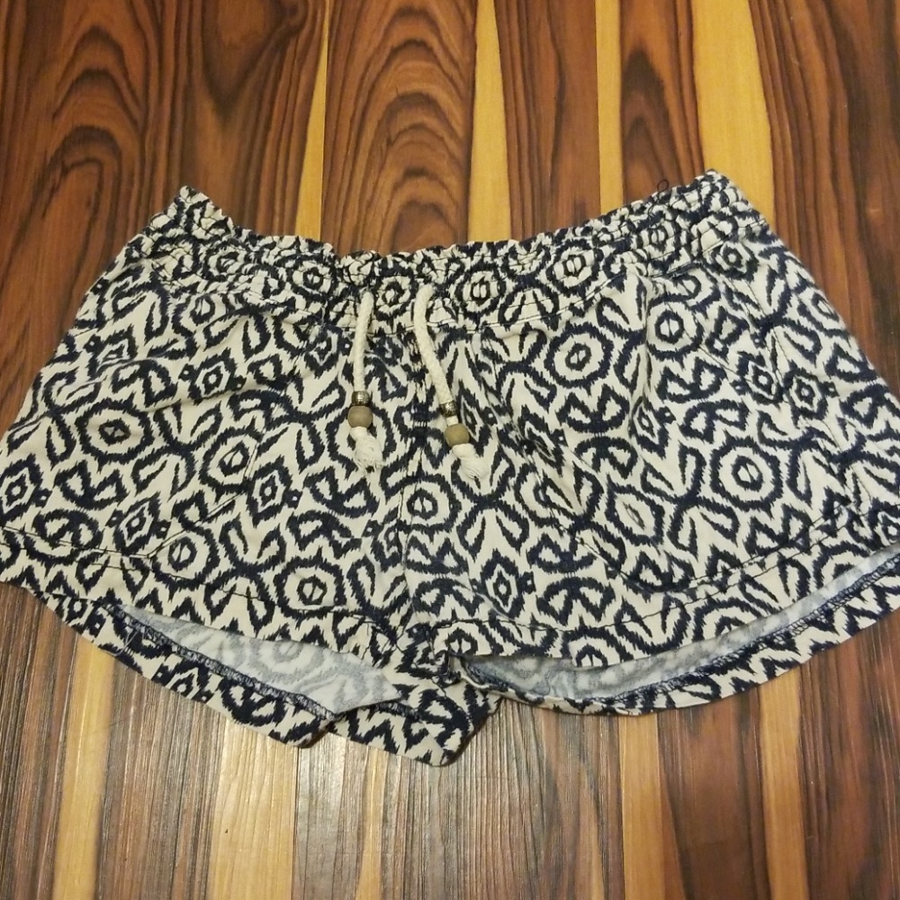 Kiss & Cry Shorts